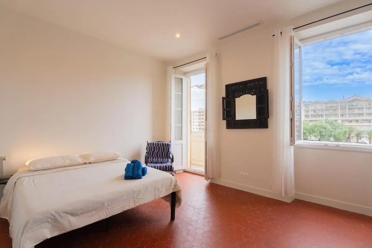 Nice - Beautiful Bright Apartment - 10 Min Beach
