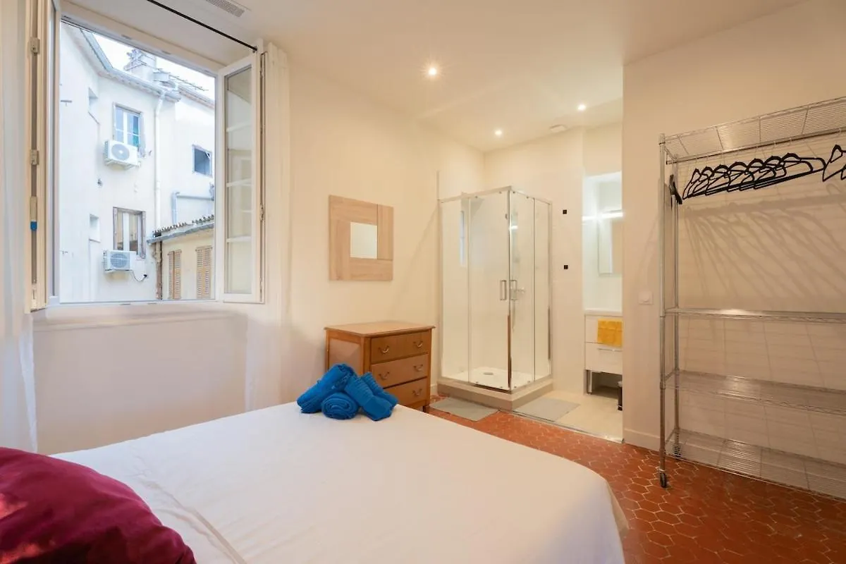 Nice - Beautiful Bright Apartment - 10 Min Beach