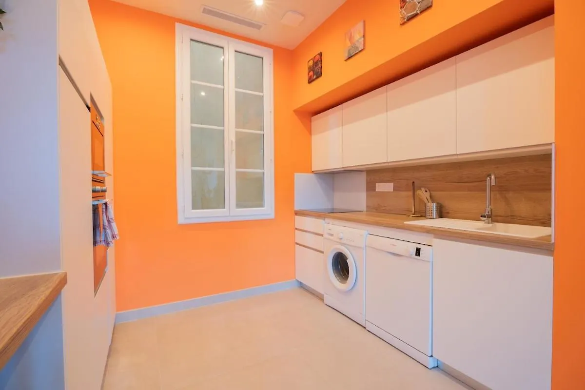 Nice - Beautiful Bright Apartment - 10 Min Beach