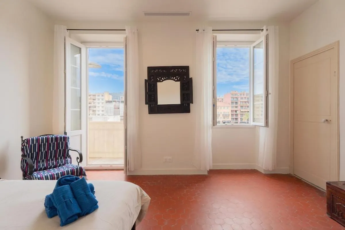 Nice - Beautiful Bright Apartment - 10 Min Beach