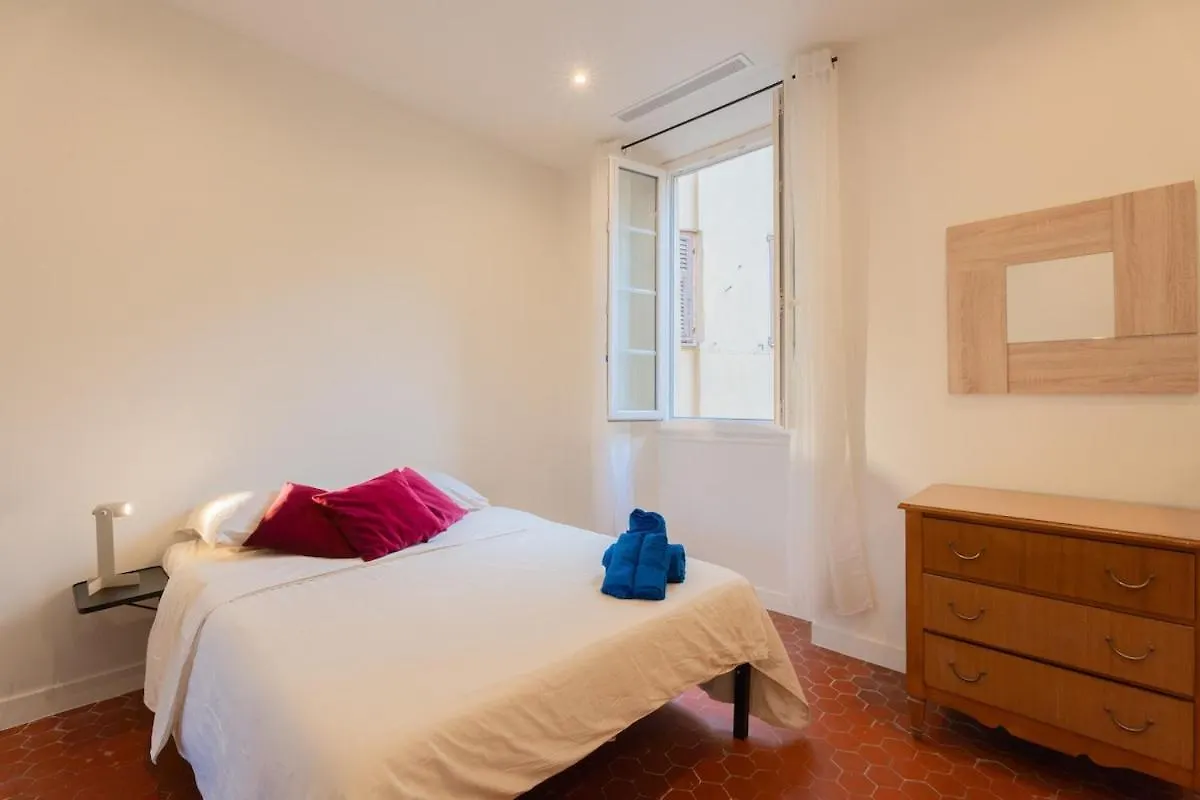 Nice - Beautiful Bright Apartment - 10 Min Beach